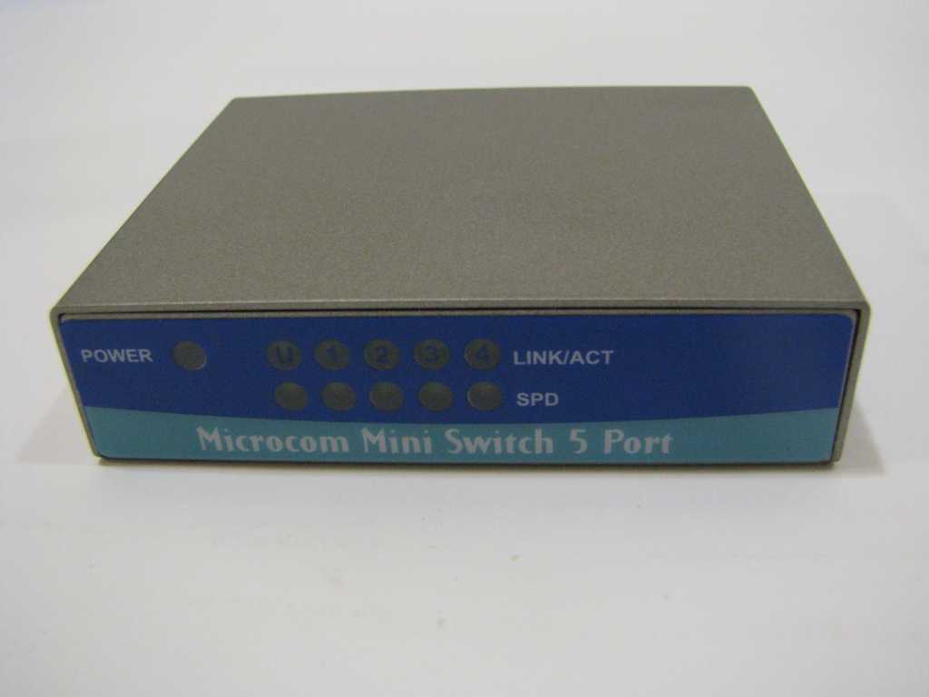 MICROCOM 5 portos 100Mb mini switch - Kattintson a képre a bezáráshoz